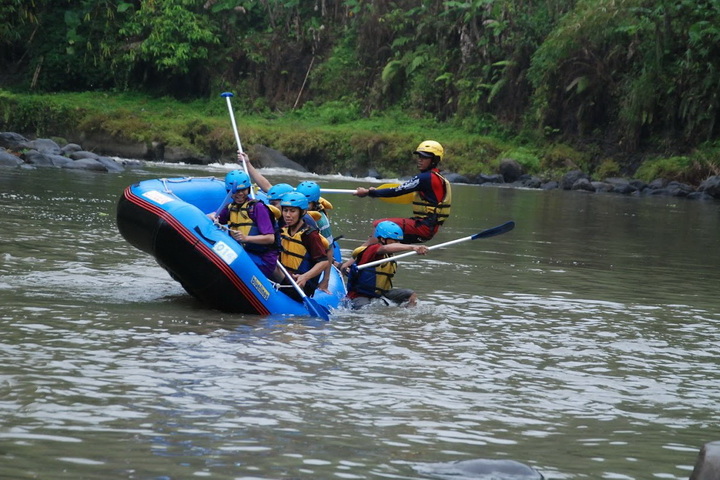 arung-jeram-sungai-elo-2