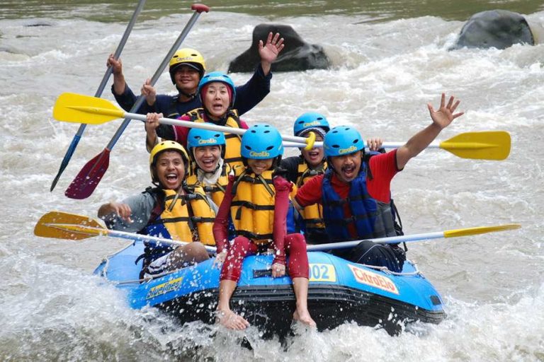 arung-jeram-sungai-elo-citraelo-rafting-borobudur-magelang